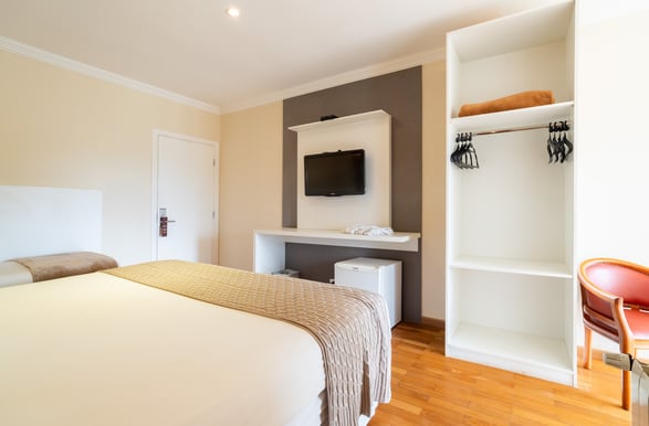 Standard Interno Duplo sem Varanda – 4